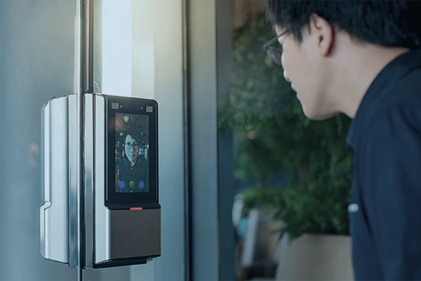 Contactless and Easy To Use